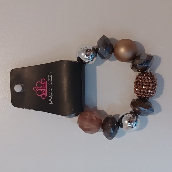 LARGE BROWN LARGE STONE BEADED BRACELET - Picture 2 of 4